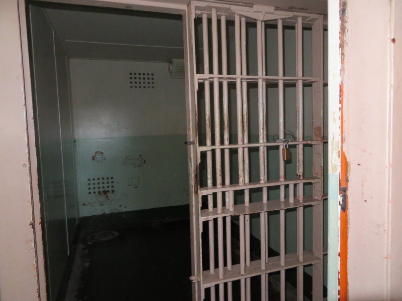 Isolation cell